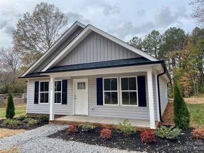 Home For Sale in Norwood, North Carolina