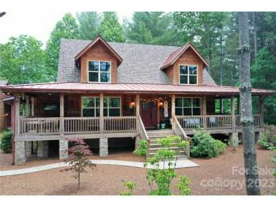 Home For Sale in Collettsville, North Carolina
