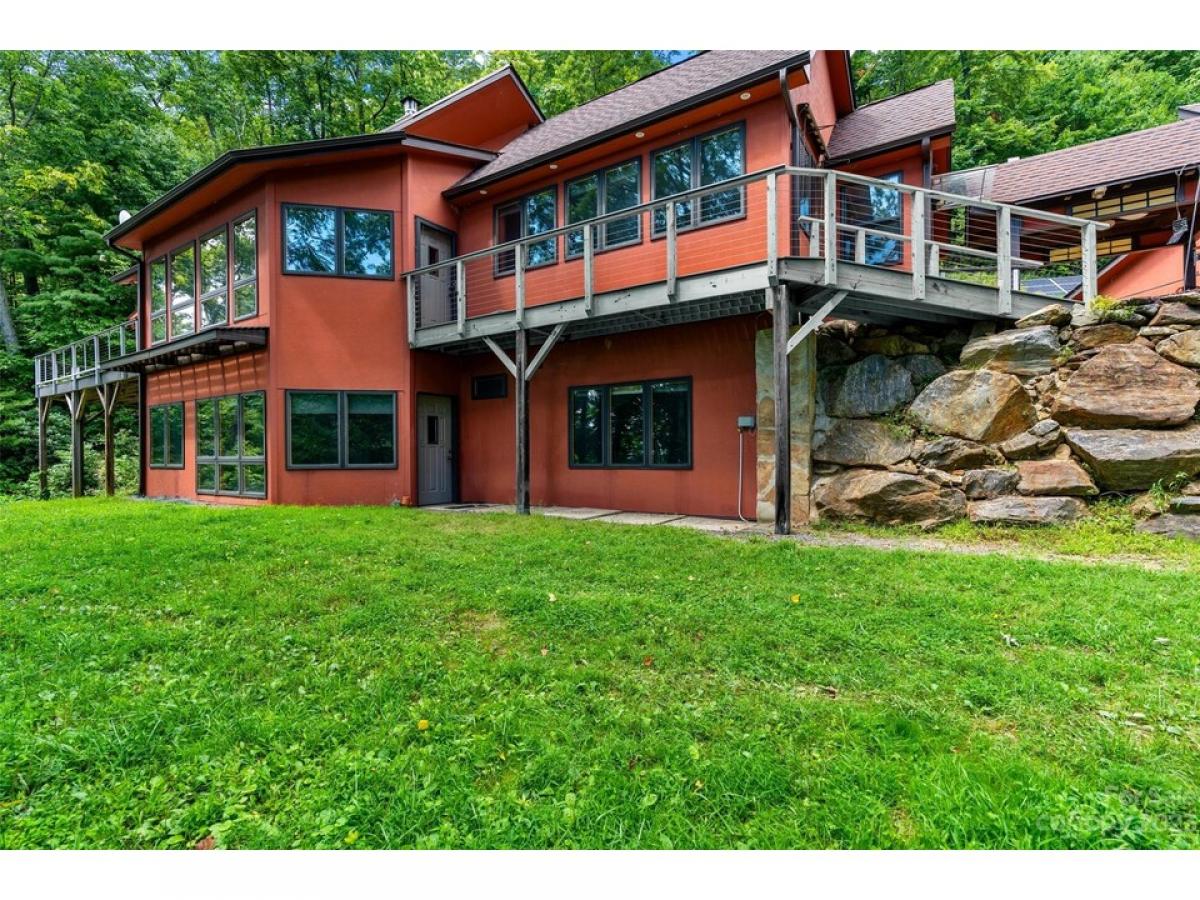 Picture of Home For Sale in Weaverville, North Carolina, United States