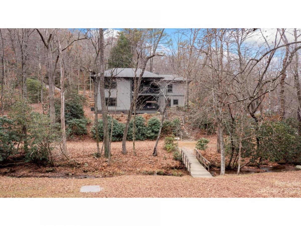 Picture of Home For Sale in Black Mountain, North Carolina, United States