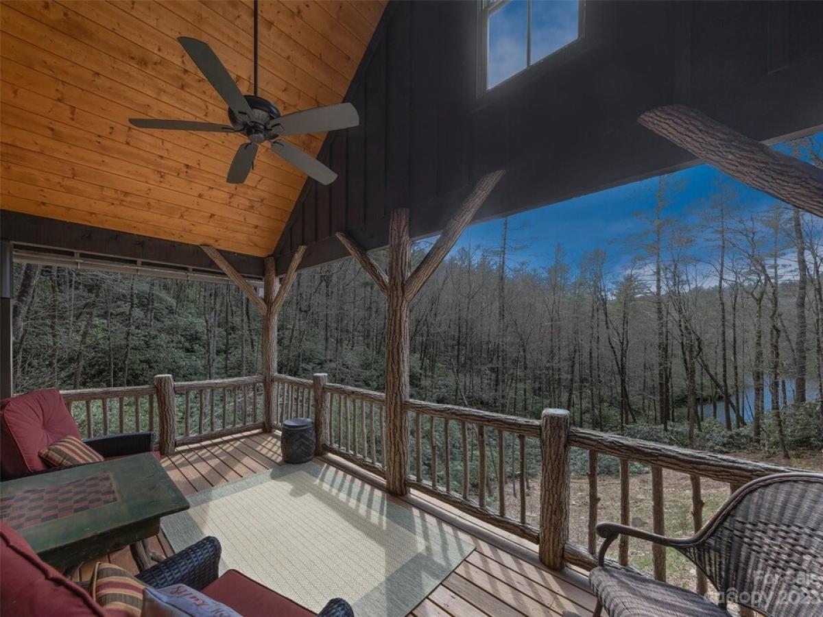 Picture of Home For Sale in Cashiers, North Carolina, United States