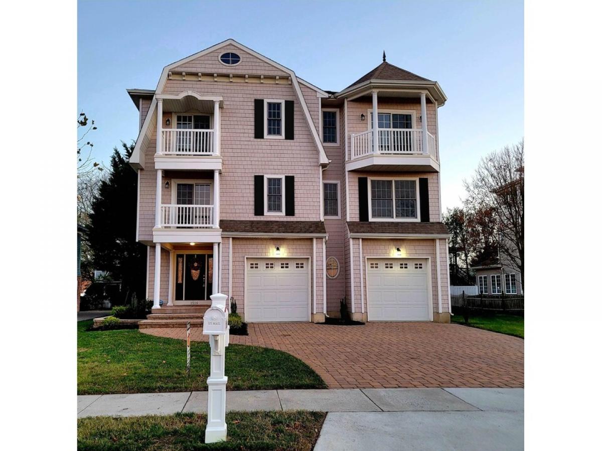 Picture of Home For Sale in Cape May, New Jersey, United States