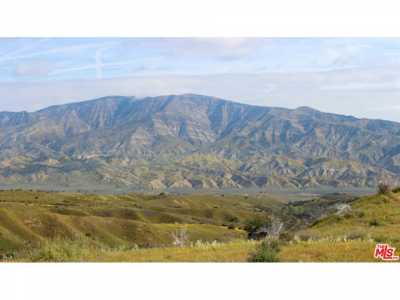 Home For Sale in New Cuyama, California