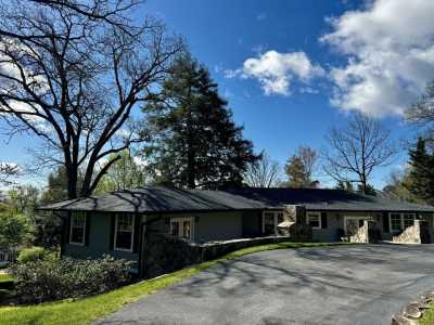 Home For Sale in Lookout Mountain, Tennessee