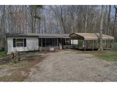 Home For Sale in Trenton, Georgia
