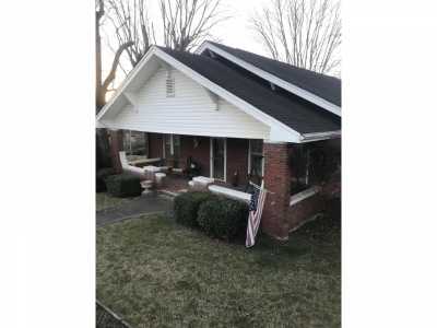 Home For Sale in Ducktown, Tennessee