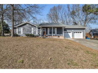 Home For Sale in Ringgold, Georgia