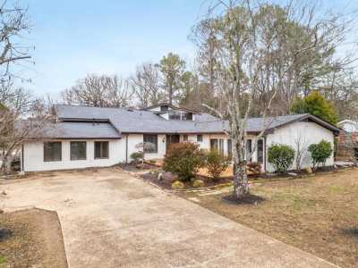 Home For Sale in Hixson, Tennessee