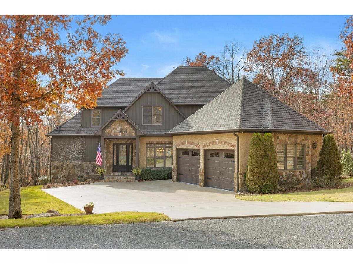 Picture of Home For Sale in Rising Fawn, Georgia, United States