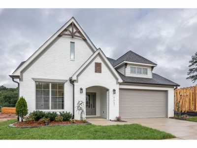 Home For Sale in Ooltewah, Tennessee