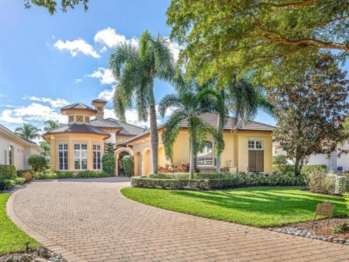 Picture of Home For Sale in Miromar Lakes, Florida, United States