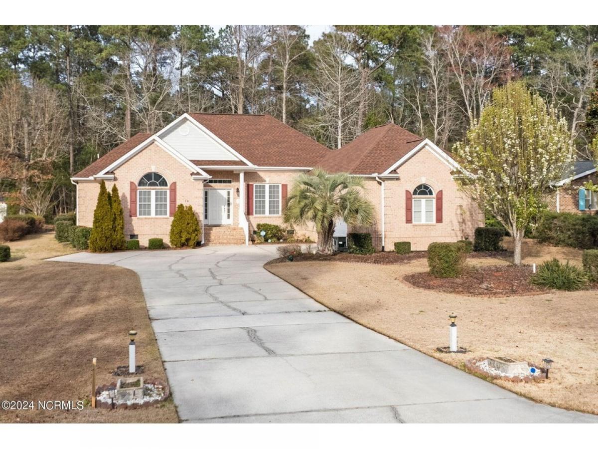 Picture of Home For Sale in Shallotte, North Carolina, United States