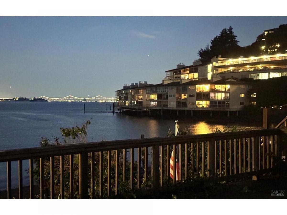 Picture of Home For Sale in Sausalito, California, United States