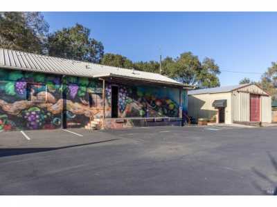 Commercial Building For Sale in Healdsburg, California