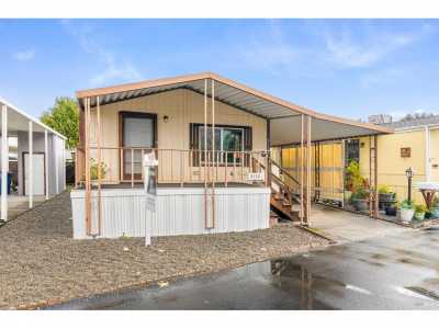 Home For Sale in Windsor, California