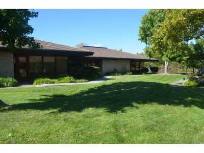 Commercial Building For Sale in Rohnert Park, California
