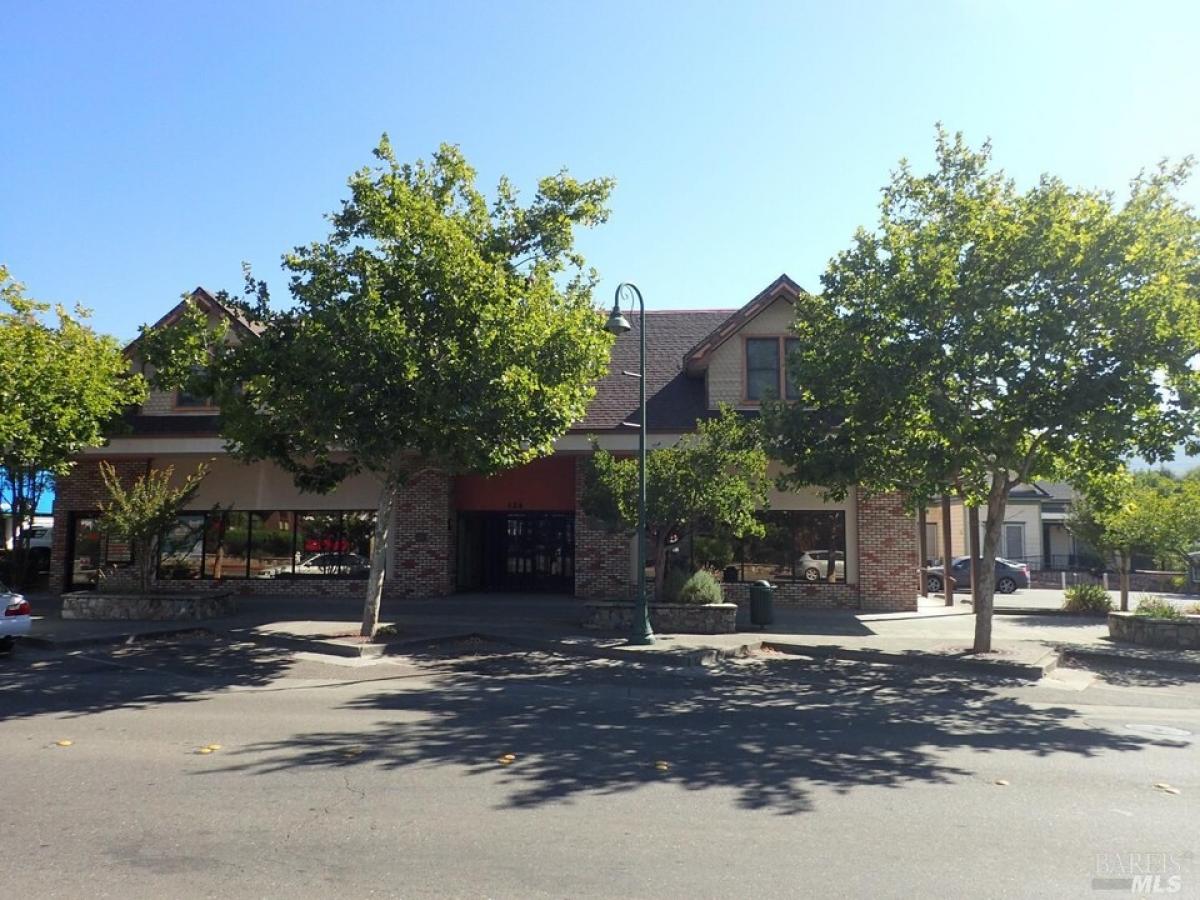 Picture of Commercial Building For Sale in Cloverdale, California, United States