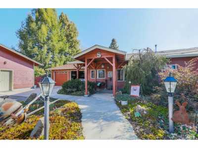 Home For Sale in Potter Valley, California