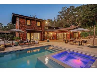 Home For Sale in Kenwood, California