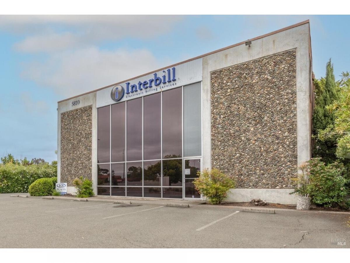 Picture of Commercial Building For Sale in Rohnert Park, California, United States
