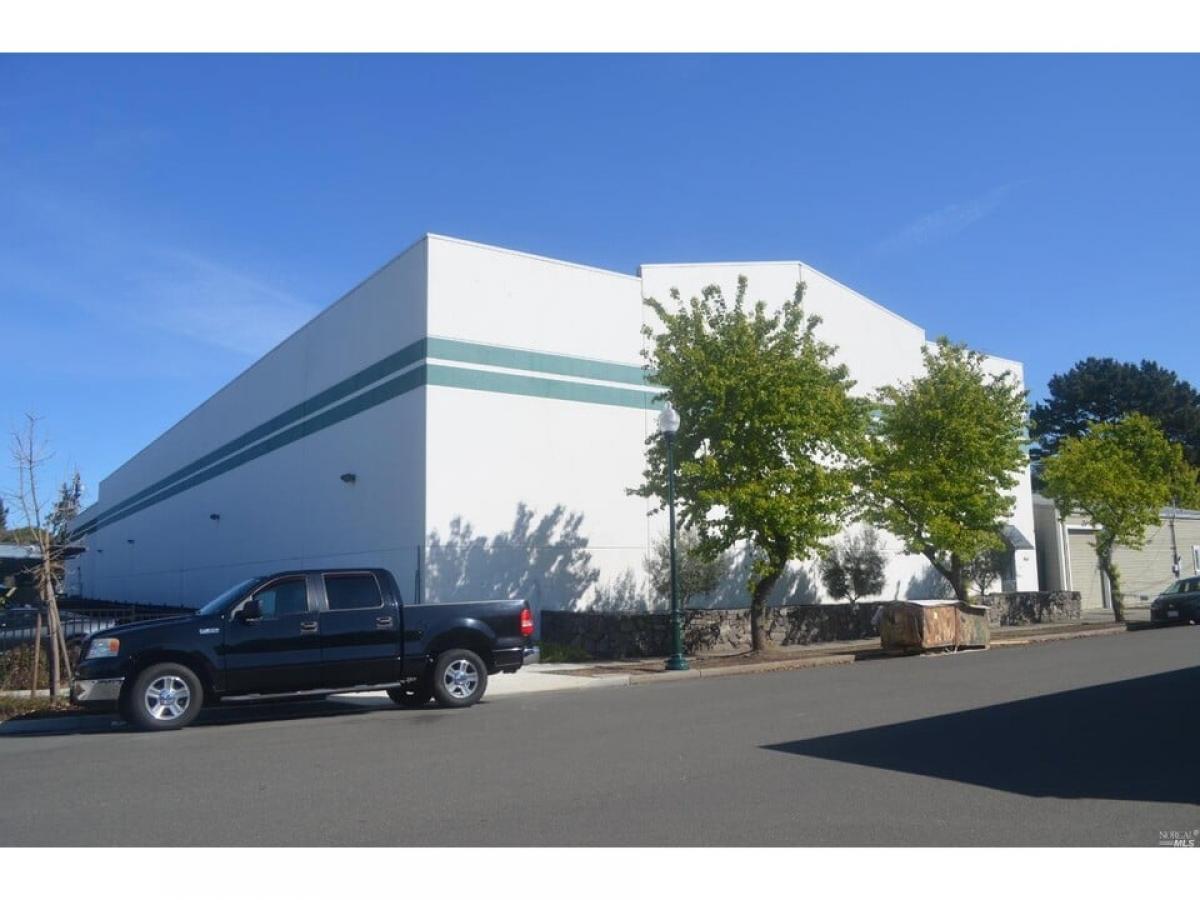 Picture of Commercial Building For Sale in Santa Rosa, California, United States