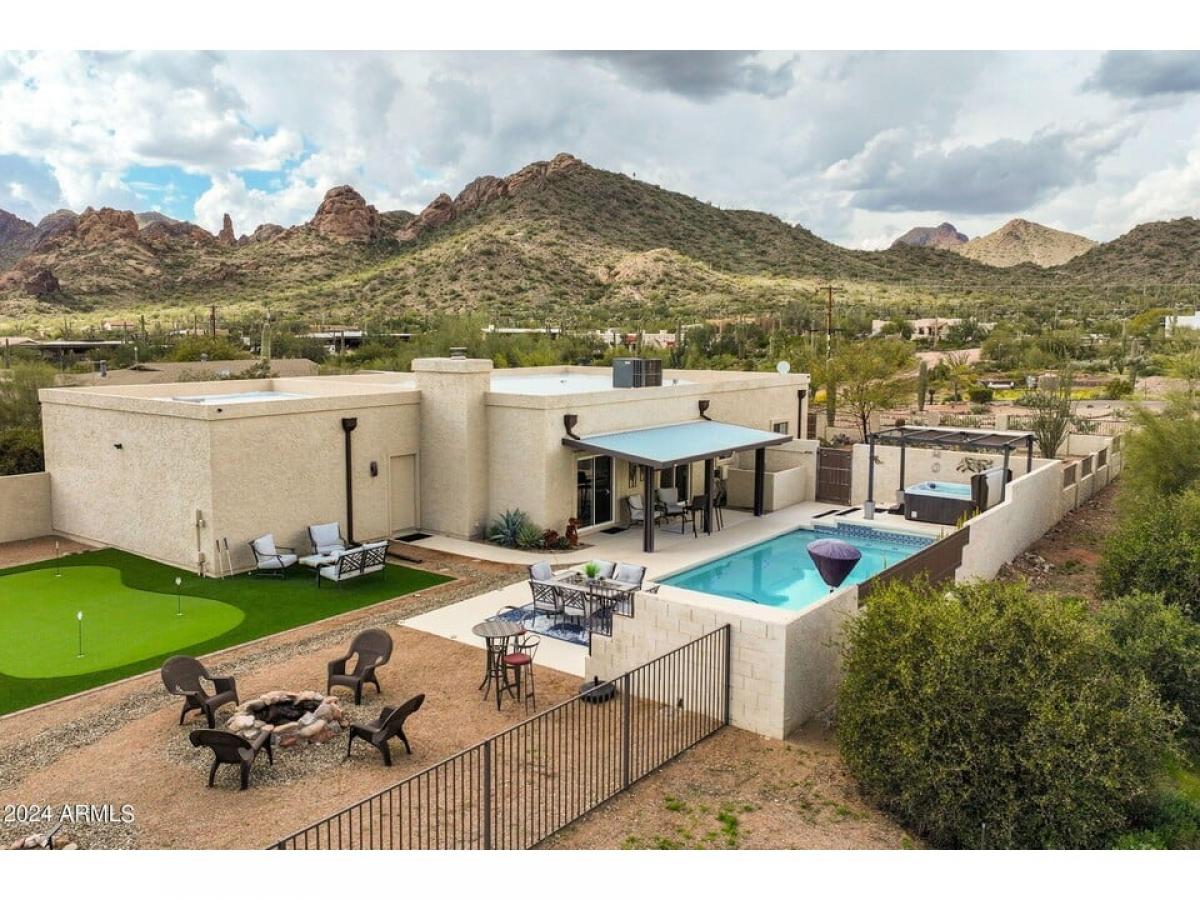 Picture of Home For Sale in Apache Junction, Arizona, United States