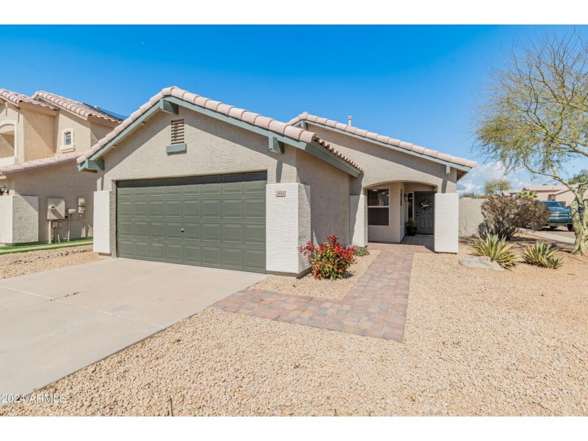 Picture of Home For Sale in Phoenix, Arizona, United States