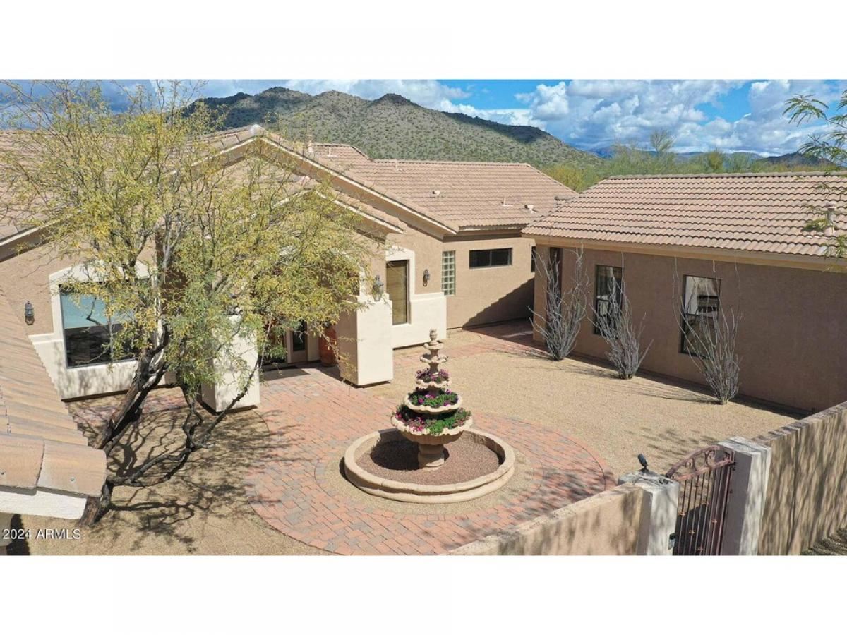 Picture of Home For Sale in Cave Creek, Arizona, United States