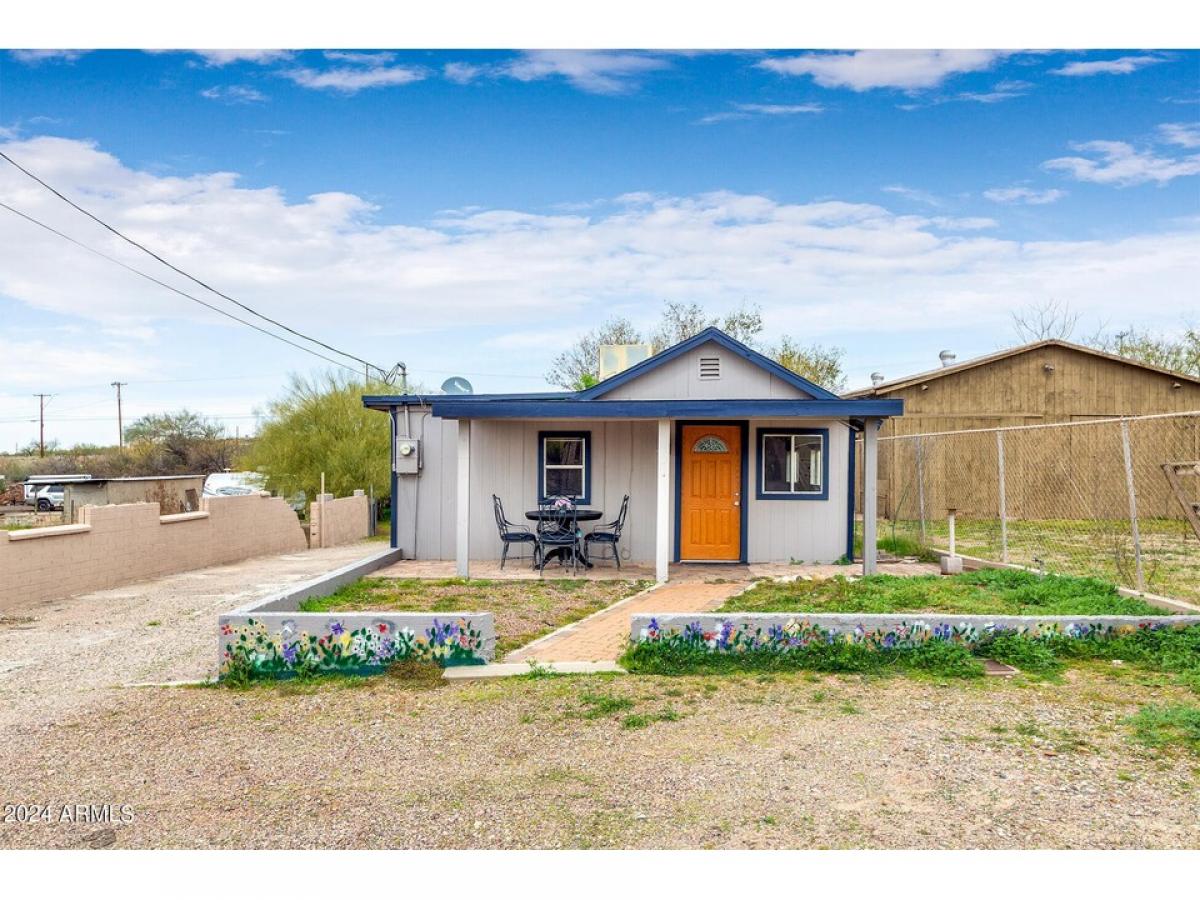 Picture of Home For Sale in Superior, Arizona, United States