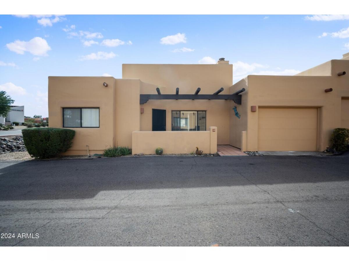 Picture of Home For Sale in Carefree, Arizona, United States