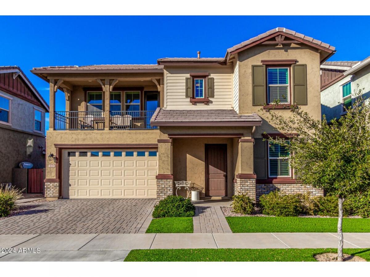 Picture of Home For Sale in Gilbert, Arizona, United States