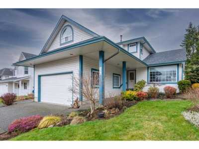 Home For Sale in Campbell River, Canada
