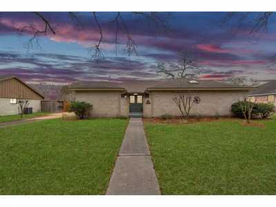 Home For Sale in Missouri City, Texas