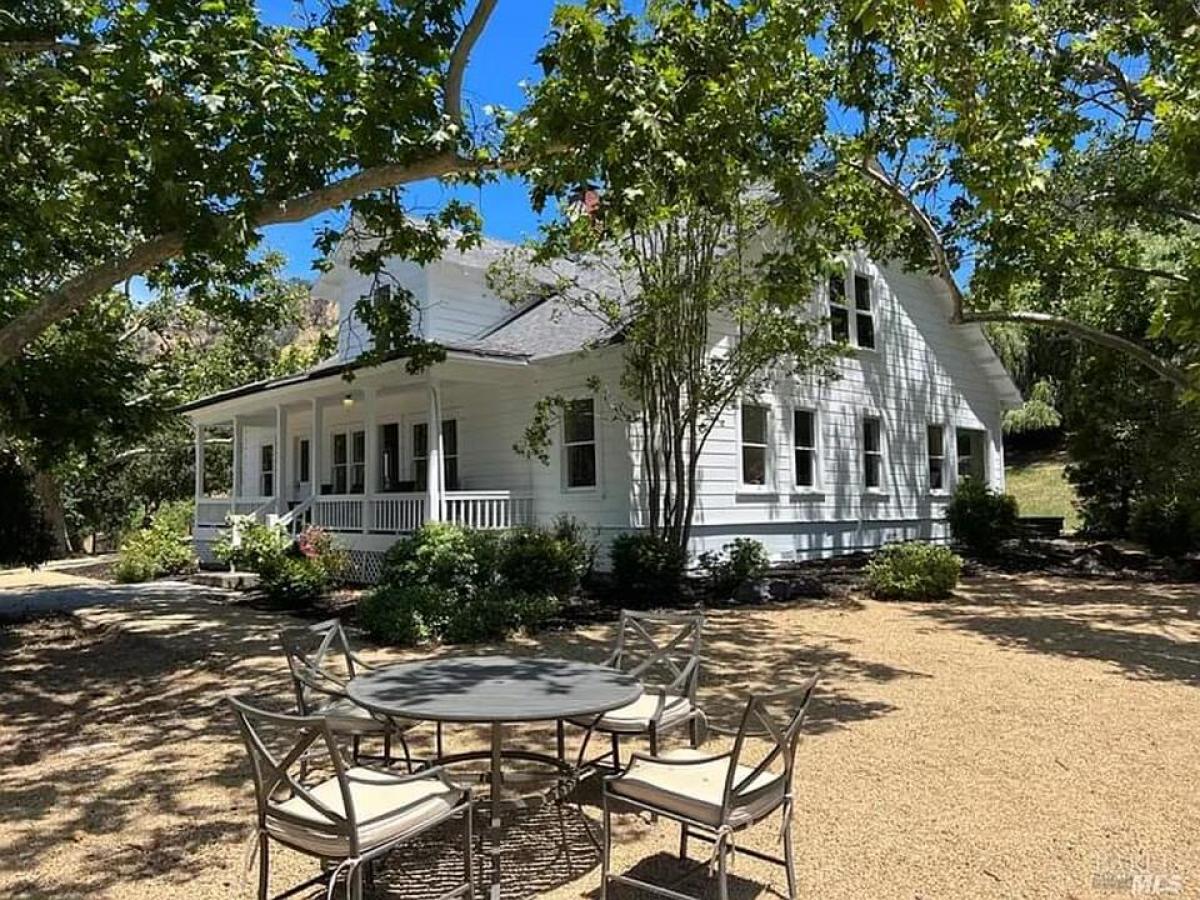 Picture of Home For Sale in Healdsburg, California, United States