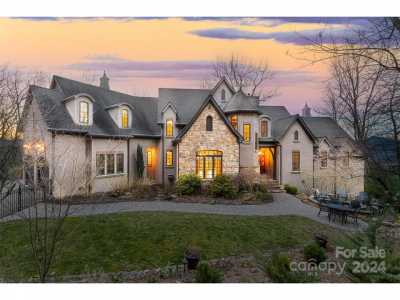 Home For Sale in Biltmore Lake, North Carolina