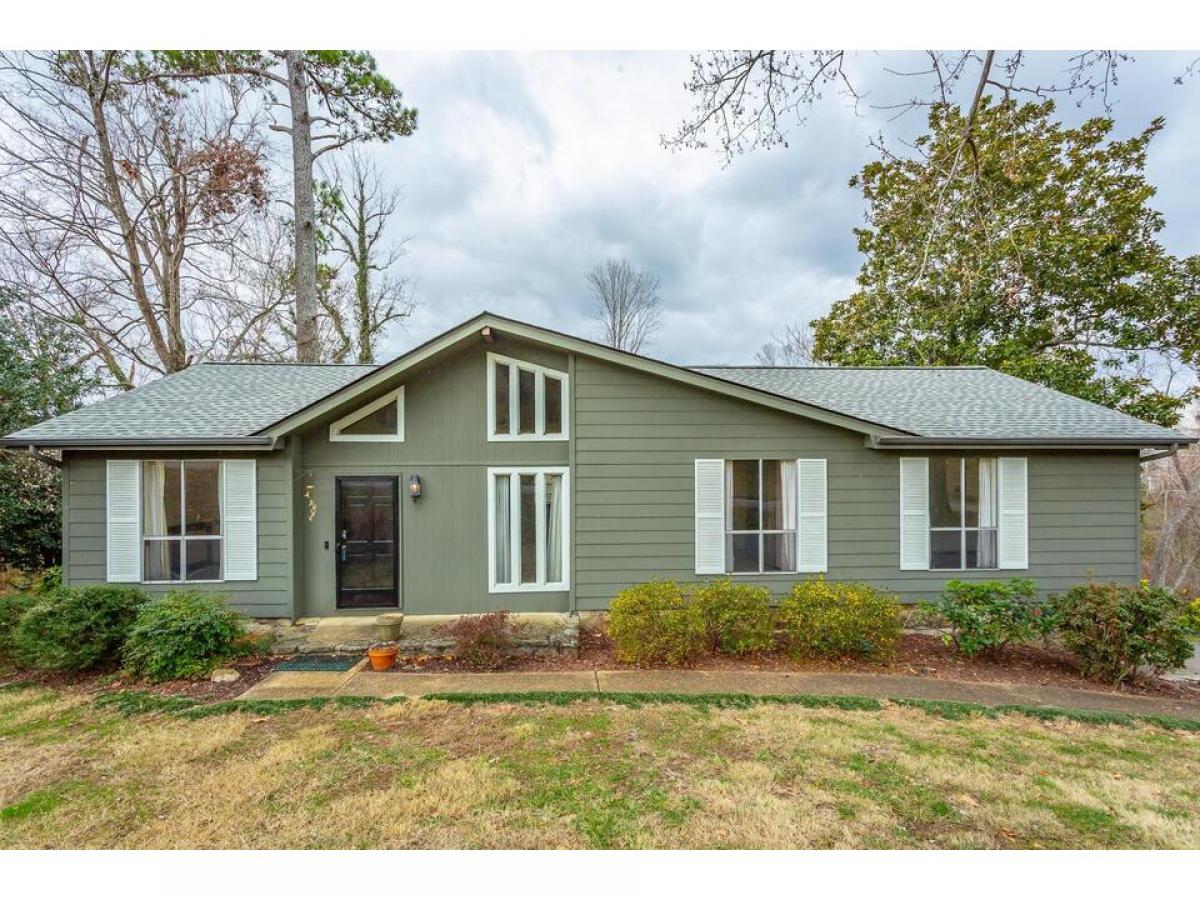 Picture of Home For Sale in Chattanooga, Tennessee, United States
