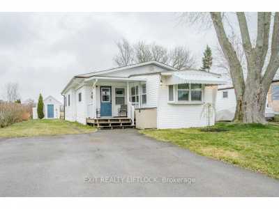 Mobile Home For Sale in Cobourg, Canada