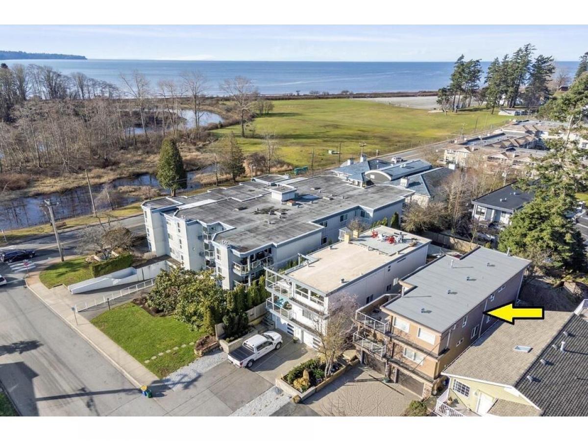 Picture of Home For Sale in White Rock, British Columbia, Canada