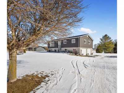 Home For Sale in Warkworth, Canada