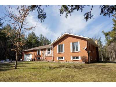 Home For Sale in Kirkfield, Canada