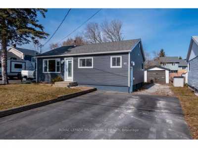 Home For Sale in Quinte West, Canada