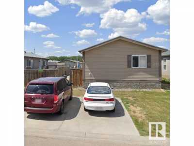 Mobile Home For Sale in Stony Plain, Canada
