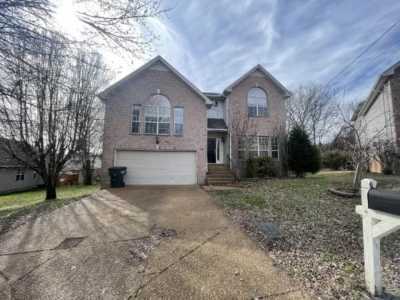 Home For Sale in Antioch, Tennessee