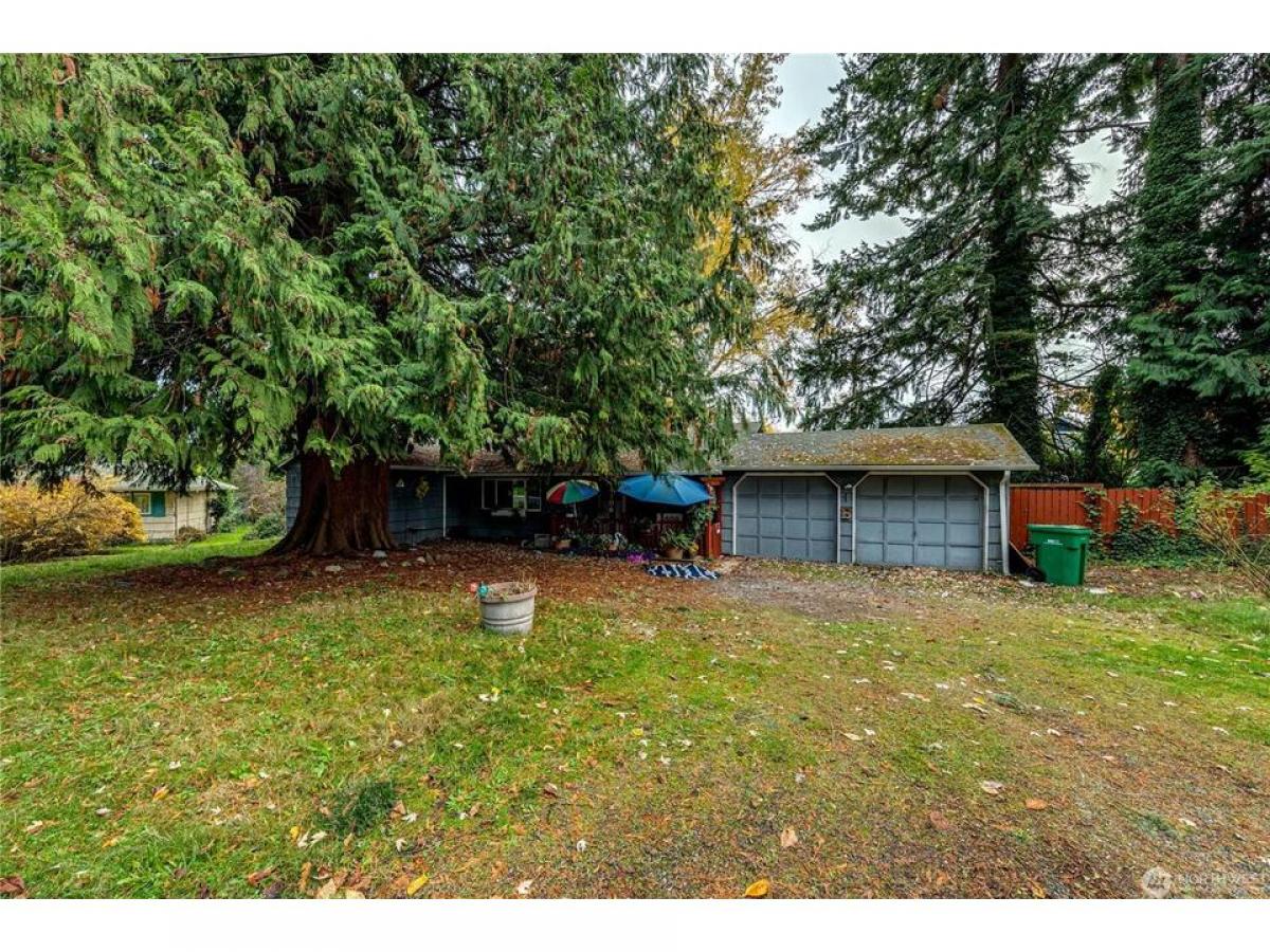 Picture of Home For Sale in Mountlake Terrace, Washington, United States
