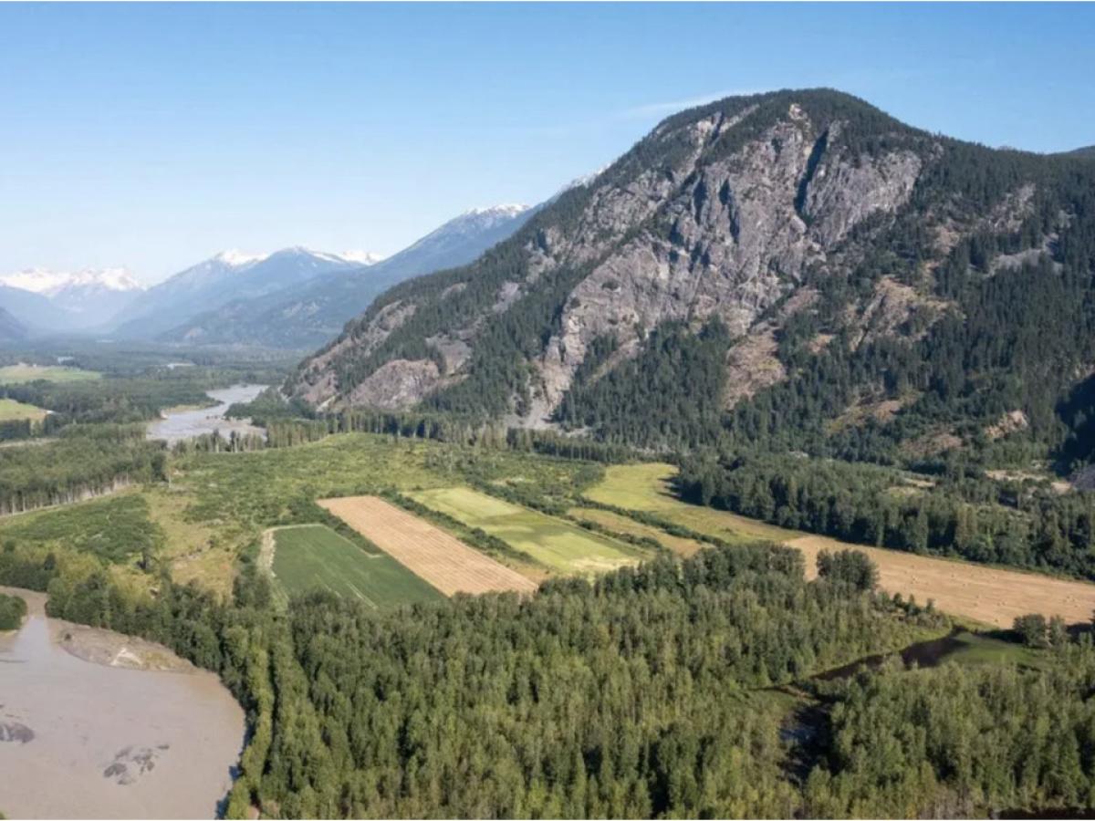 Picture of Residential Land For Sale in Pemberton, British Columbia, Canada