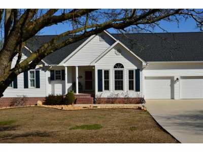 Home For Sale in Charleston, Tennessee