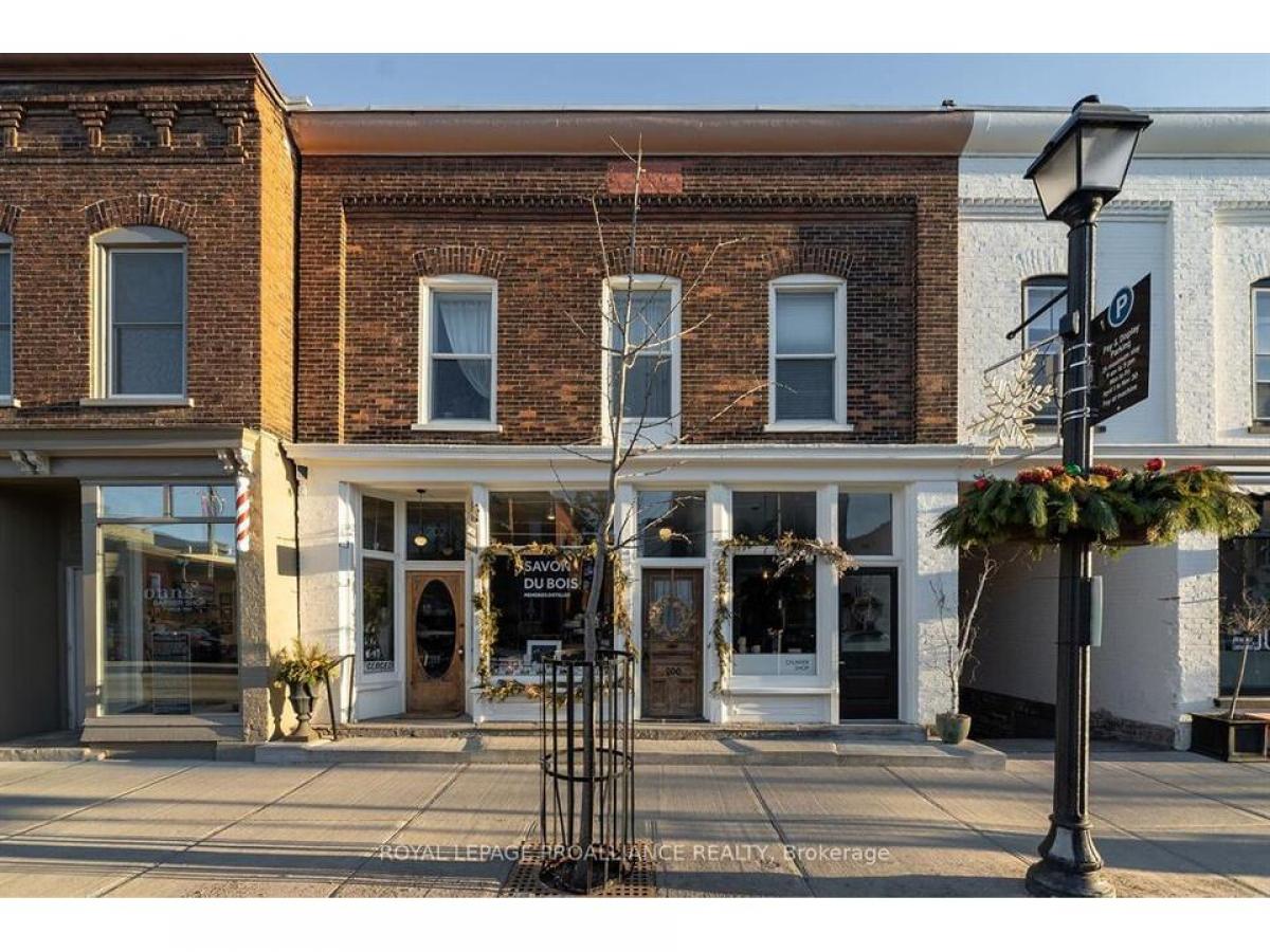 Picture of Commercial Building For Sale in Picton, Ontario, Canada