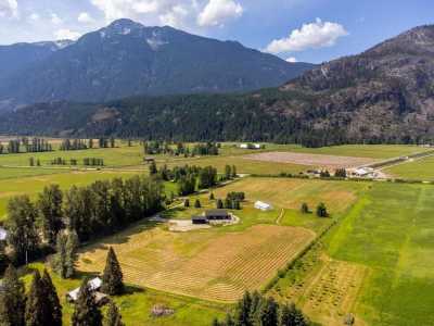 Home For Sale in Pemberton, Canada