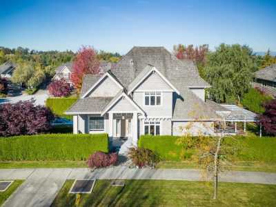 Home For Sale in Surrey, Canada