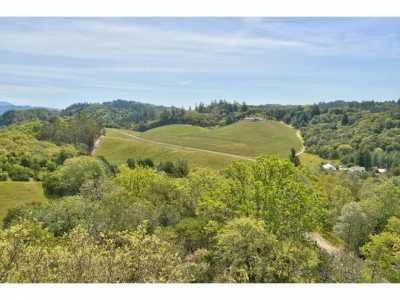 Home For Sale in Geyserville, California